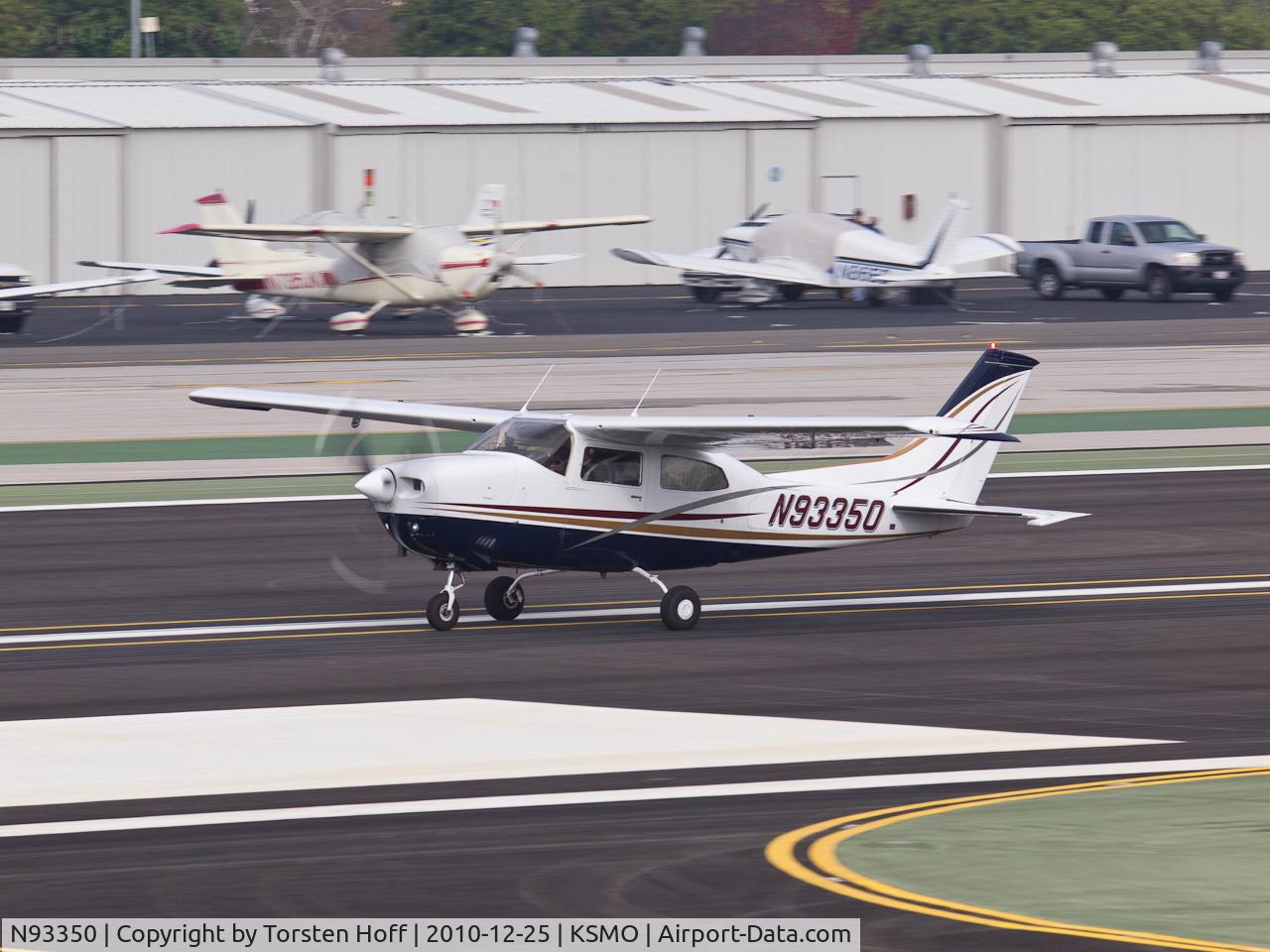 N93350, 1974 Cessna T210L Turbo Centurion C/N 21060372, N93350 departing from RWY 21