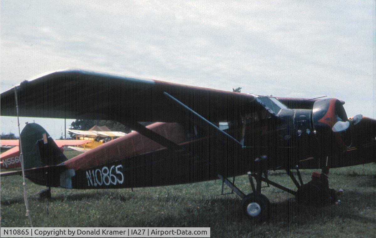 N10865, 1931 Stinson JR. S C/N 8049, Shot at Blakesburg, IA - September 1972