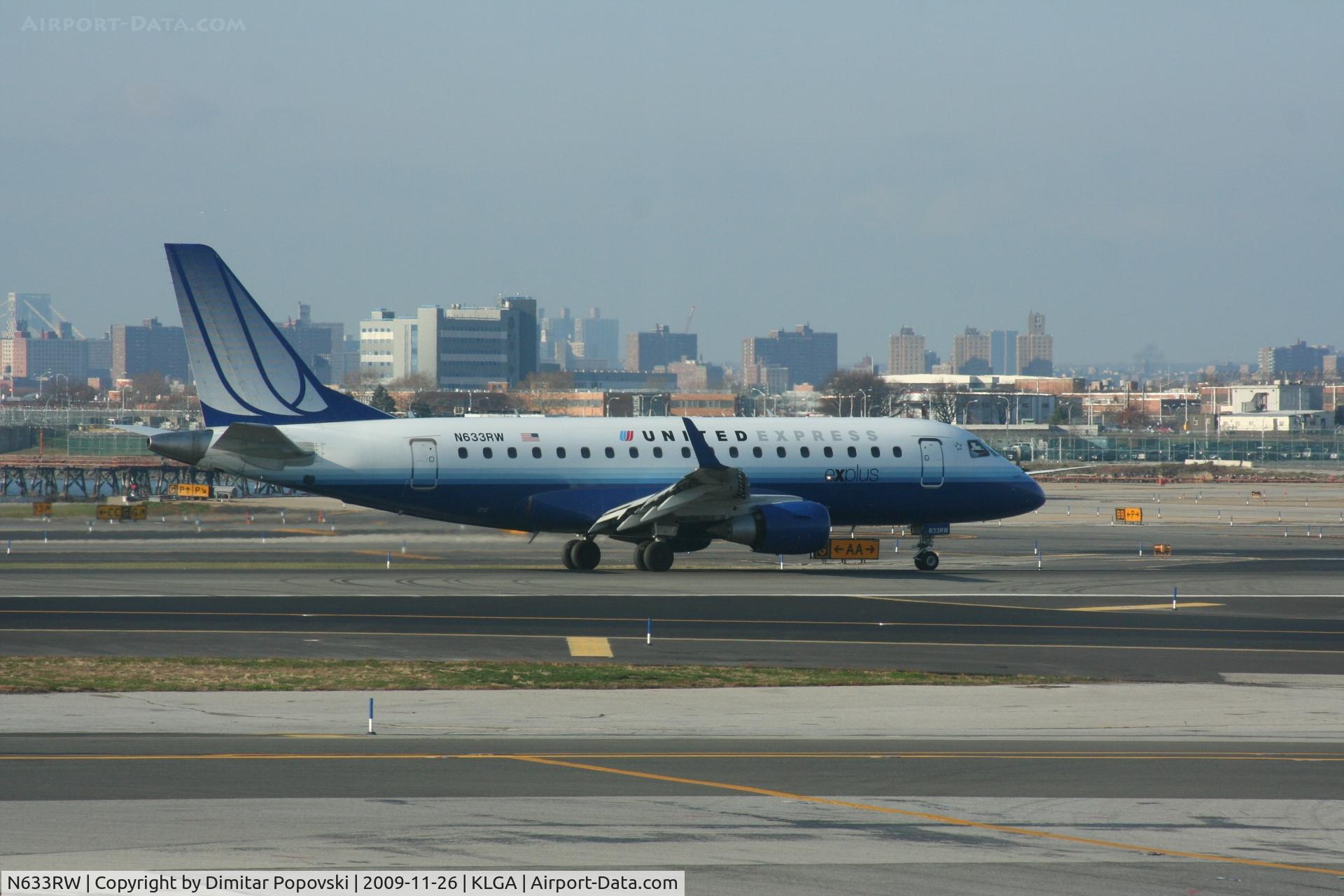 N633RW, 2004 Embraer 170SE (ERJ-170-100SE) C/N 17000054, ERJ170