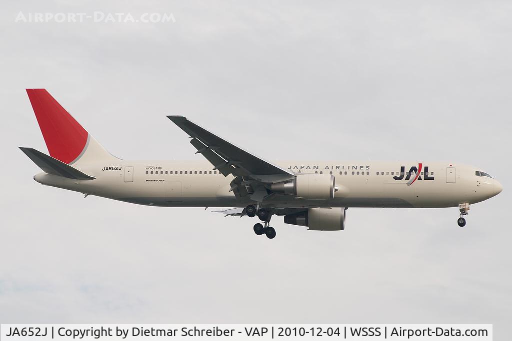 JA652J, 2010 Boeing 767-346/ER C/N 40364, Japan Airlines Boeing 767-300