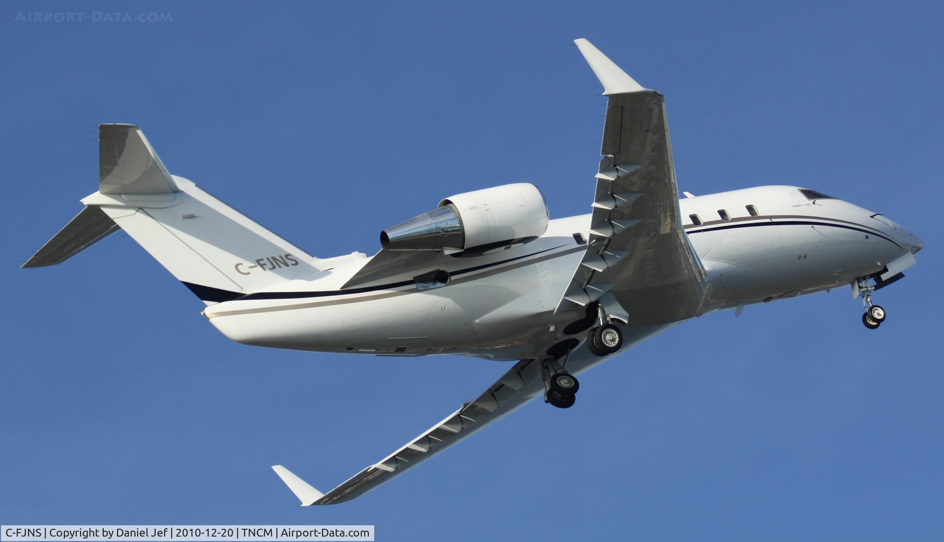 C-FJNS, 1989 Canadair Challenger 605 (CL-600-2B16) C/N 5059, C-FJNS departing TNCM