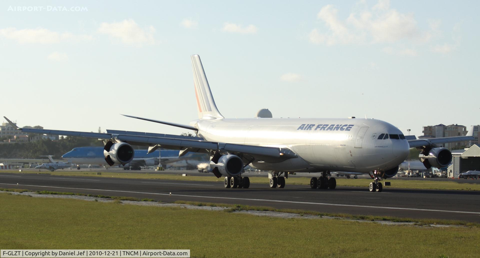 F-GLZT, 2000 Airbus A340-313X C/N 319, Air france landing at TNCM