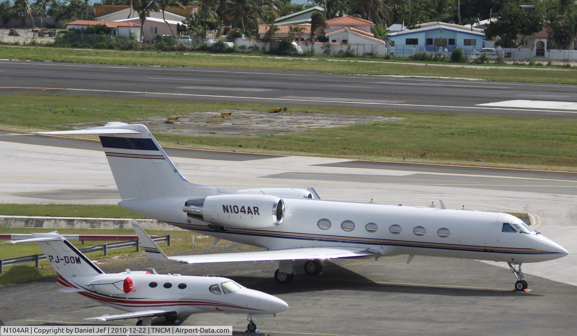 N104AR, 1998 Gulfstream Aerospace G-IV C/N 1346, N104AR park at TNCM cargo  ramp