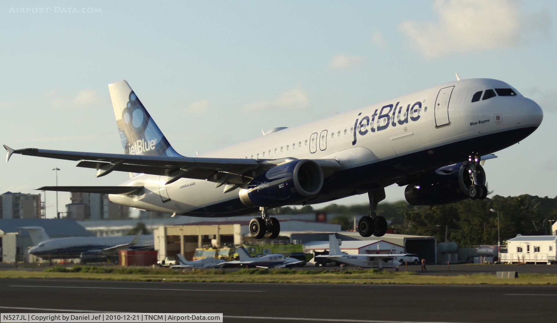 N527JL, 2001 Airbus A320-232 C/N 1557, Jet Blue N527JL departing TNCM