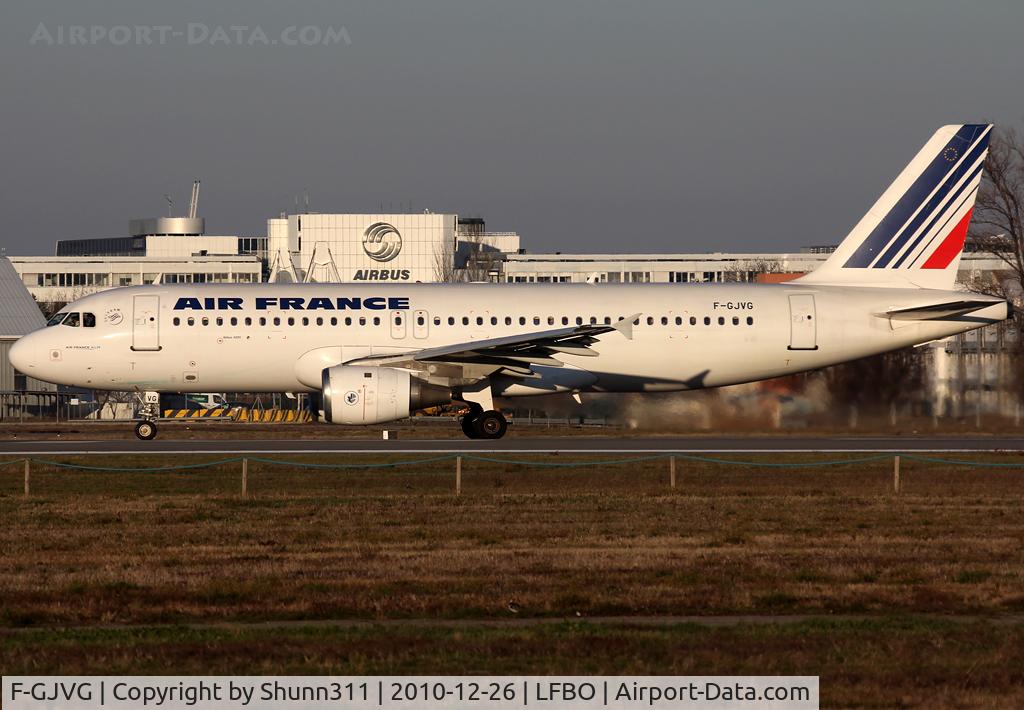 F-GJVG, 1991 Airbus A320-211 C/N 0270, Ready for take off rwy 32R