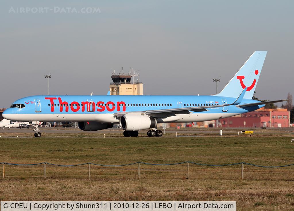 G-CPEU, 1999 Boeing 757-236 C/N 29941, Lining up rwy 32R for departure...