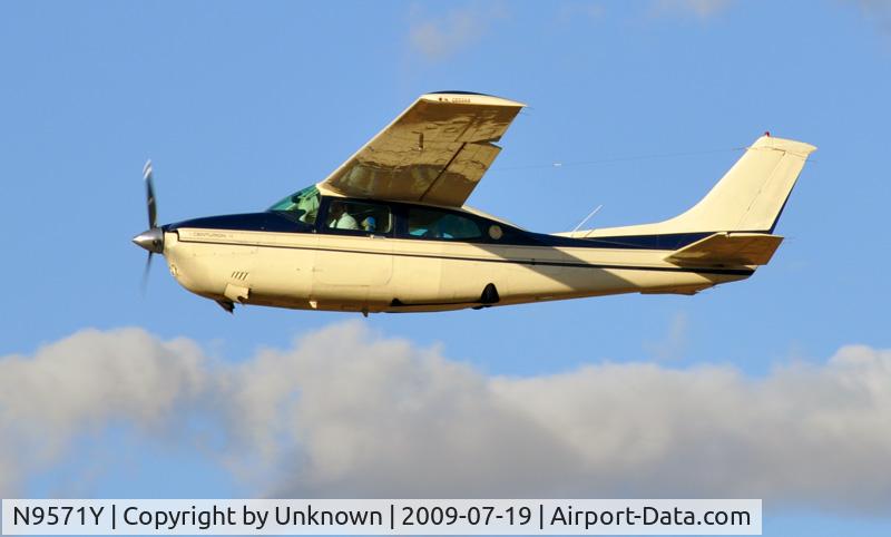 N9571Y, 1981 Cessna 210N Centurion C/N 21064550, VH-XXI, formerly N9571Y.