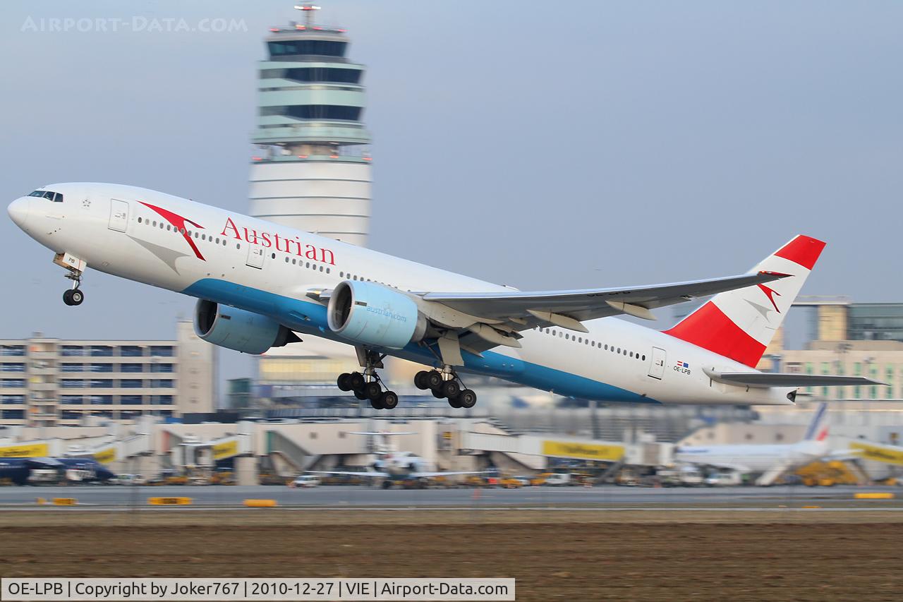OE-LPB, 1998 Boeing 777-2Z9/ER C/N 28699, Austrian Airlines