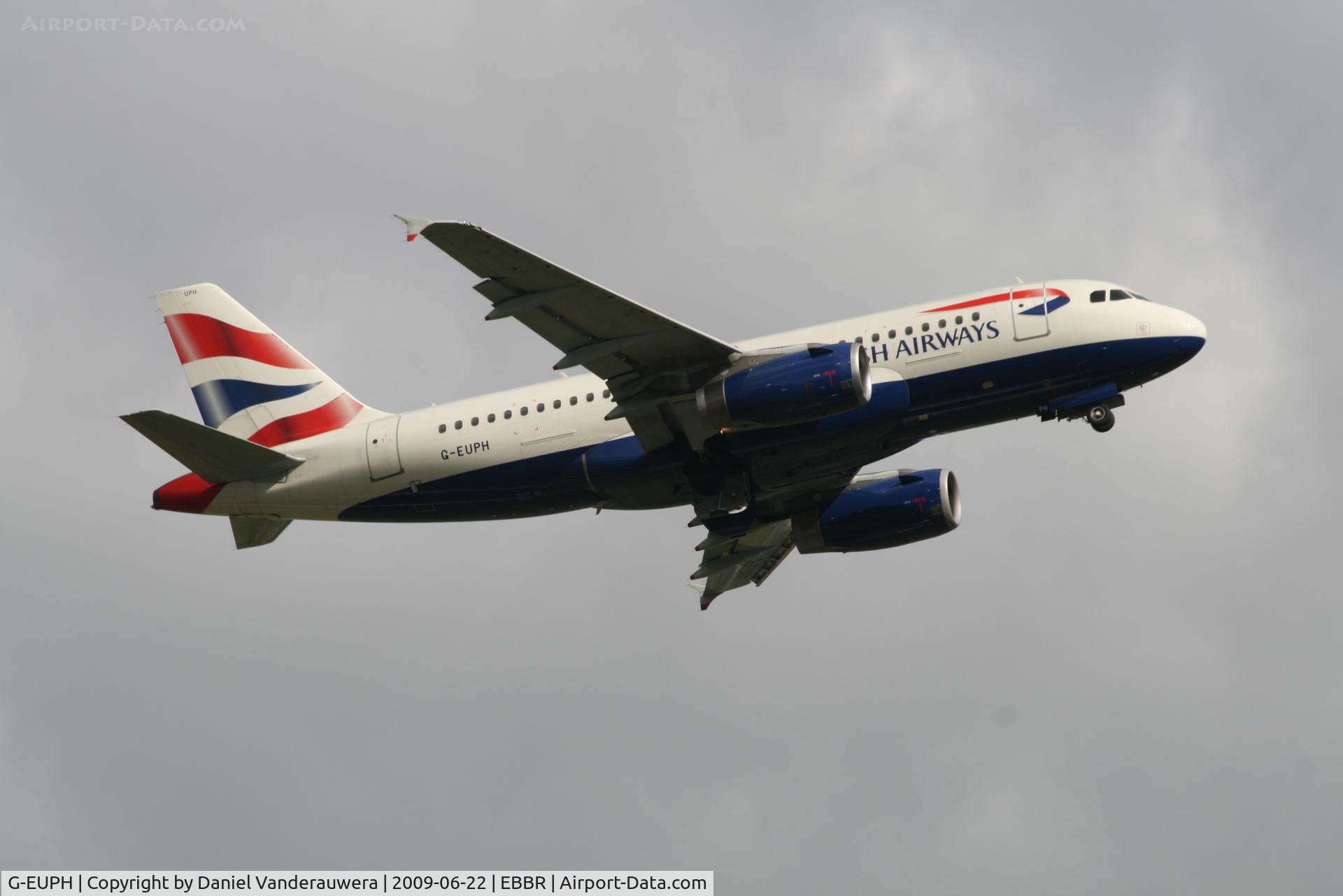 G-EUPH, 2000 Airbus A319-131 C/N 1225, Flight BA391 is taking off from RWY 07R