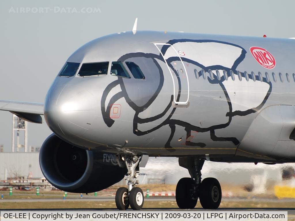 OE-LEE, 2006 Airbus A320-214 C/N 2749, NIKI aux //