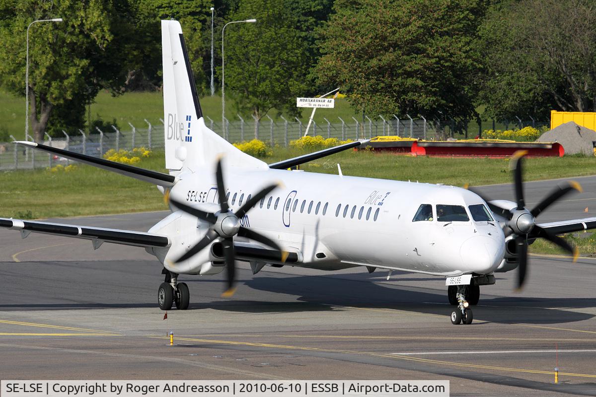 SE-LSE, 1997 Saab 2000 C/N 2000-046, Operated by Golden Air, normally for Blue1 but seen here on Bromma operating for Sundsvallsflyg