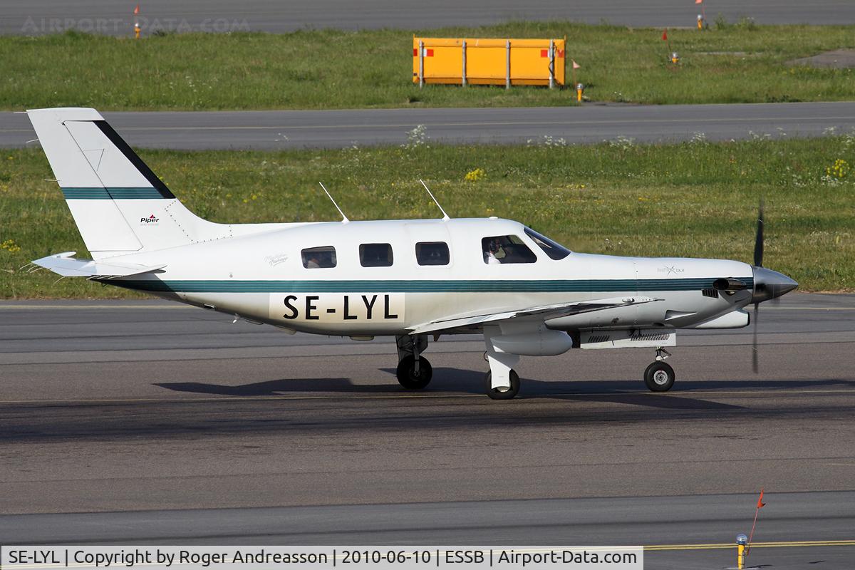 SE-LYL, 1996 Piper PA-46-350P Malibu Mirage C/N 4636075, Isolda AB