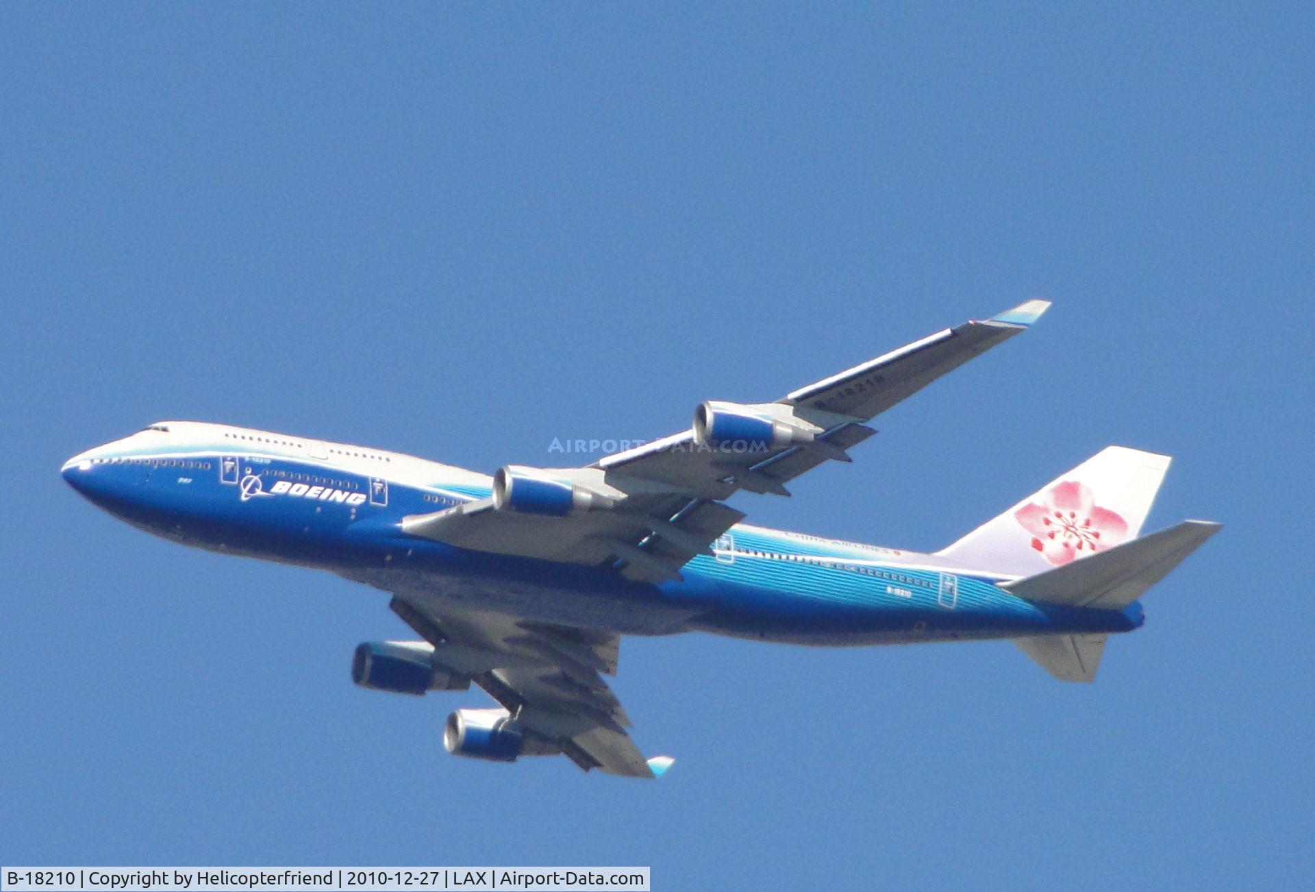 B-18210, 2004 Boeing 747-409 C/N 33734, Slowing down for final approach to runway 14