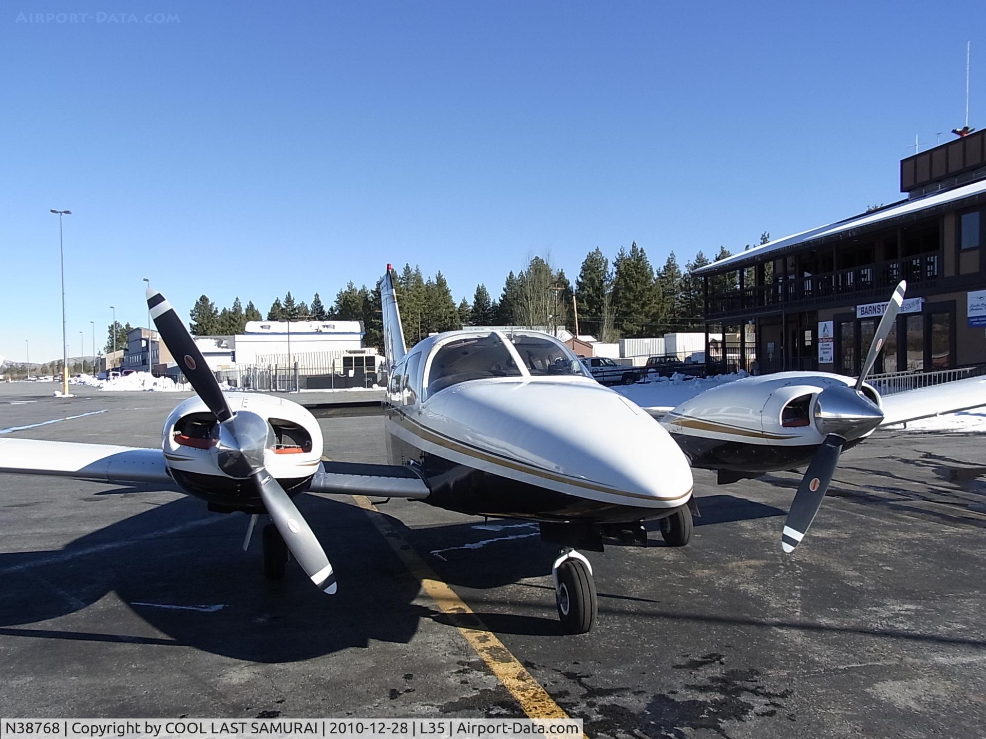 N38768, 1977 Piper PA-34-200T Seneca II C/N 34-7770085, Big Bear Airport Fuel  Pit