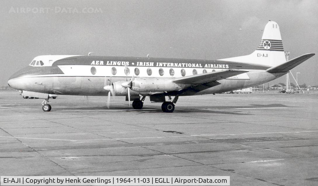 EI-AJI, 1957 Vickers Viscount 808 C/N 289, Aer Lingus , Viscount at LHR.

Scan from orihinal photo