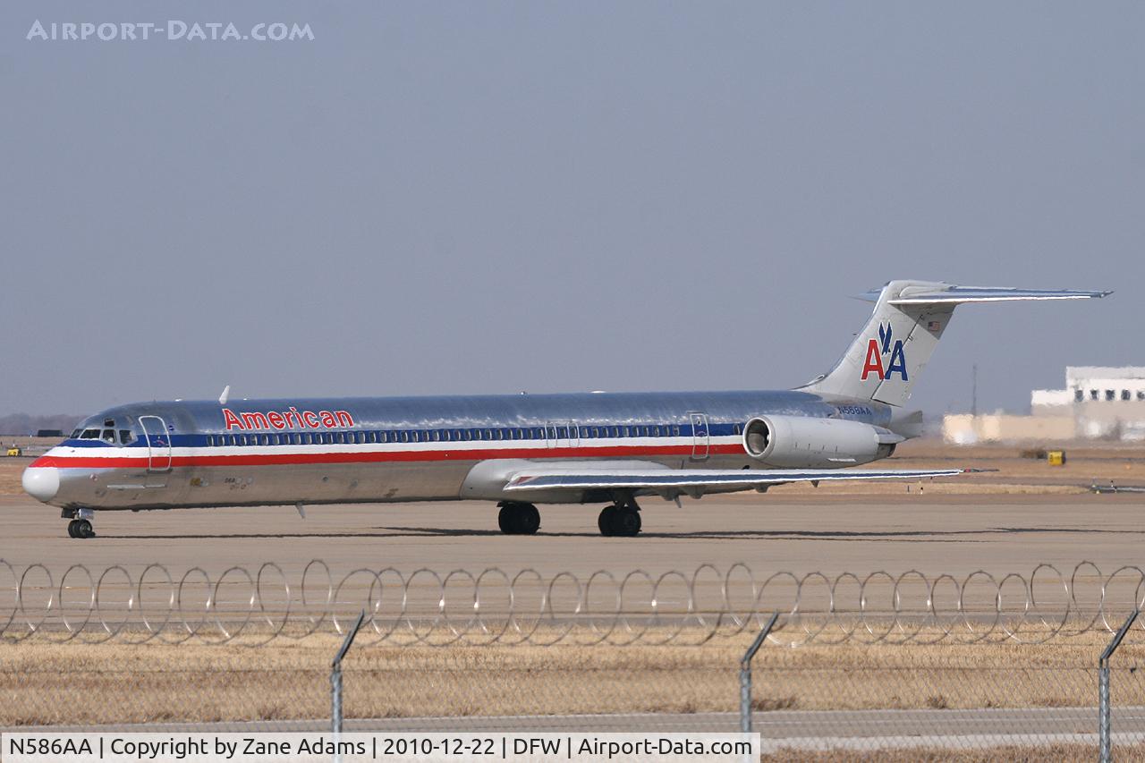 N586AA, 1991 McDonnell Douglas MD-82 (DC-9-82) C/N 53249, American Airlines at DFW Airport.