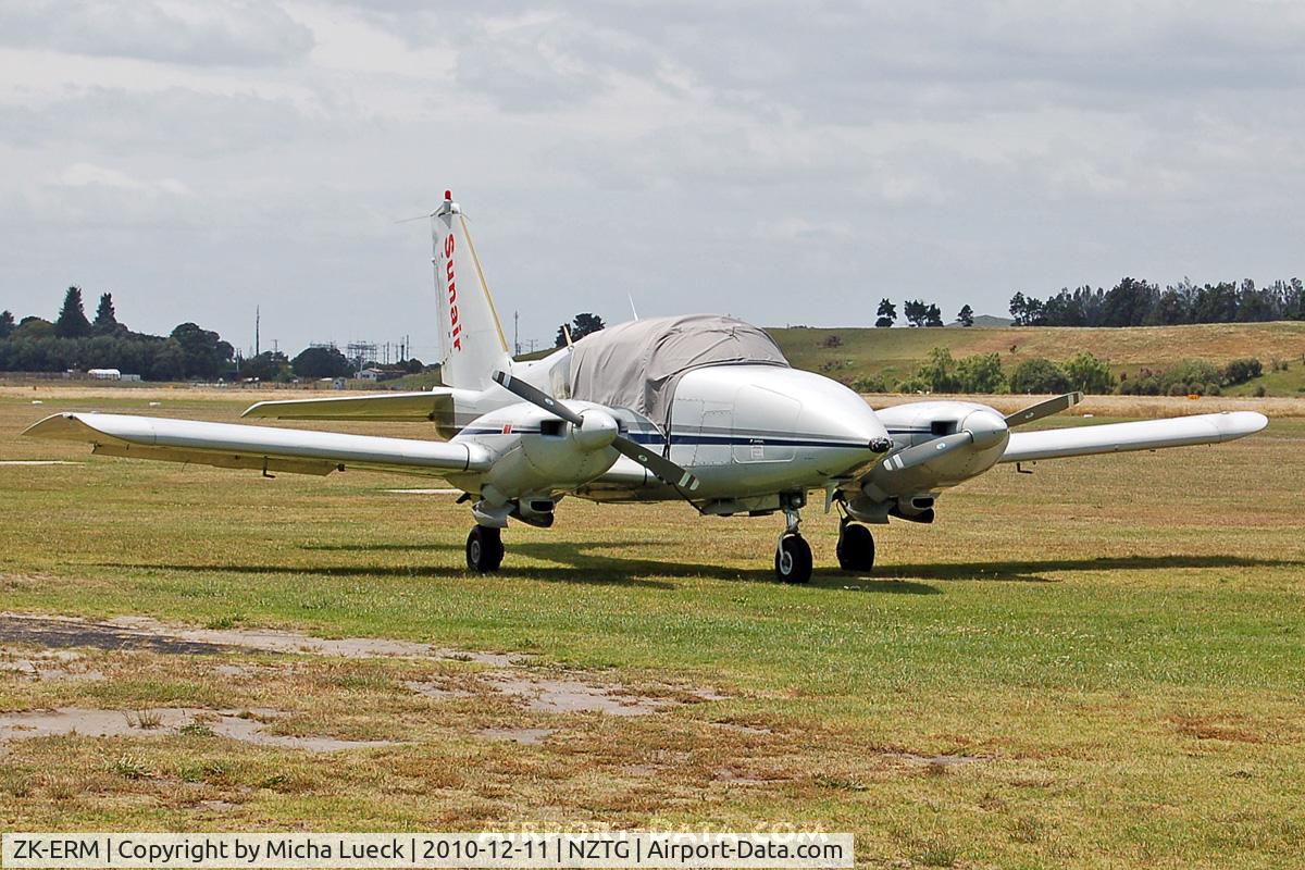 ZK-ERM, Piper PA-23-250 Aztec C/N 27-7405435, At Tauranga