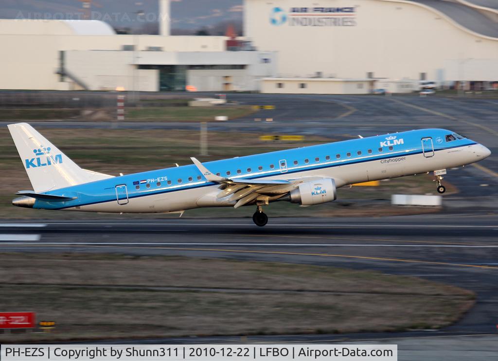 PH-EZS, 2010 Embraer 190LR (ERJ-190-100LR) C/N 19000380, Landing rwy 14R