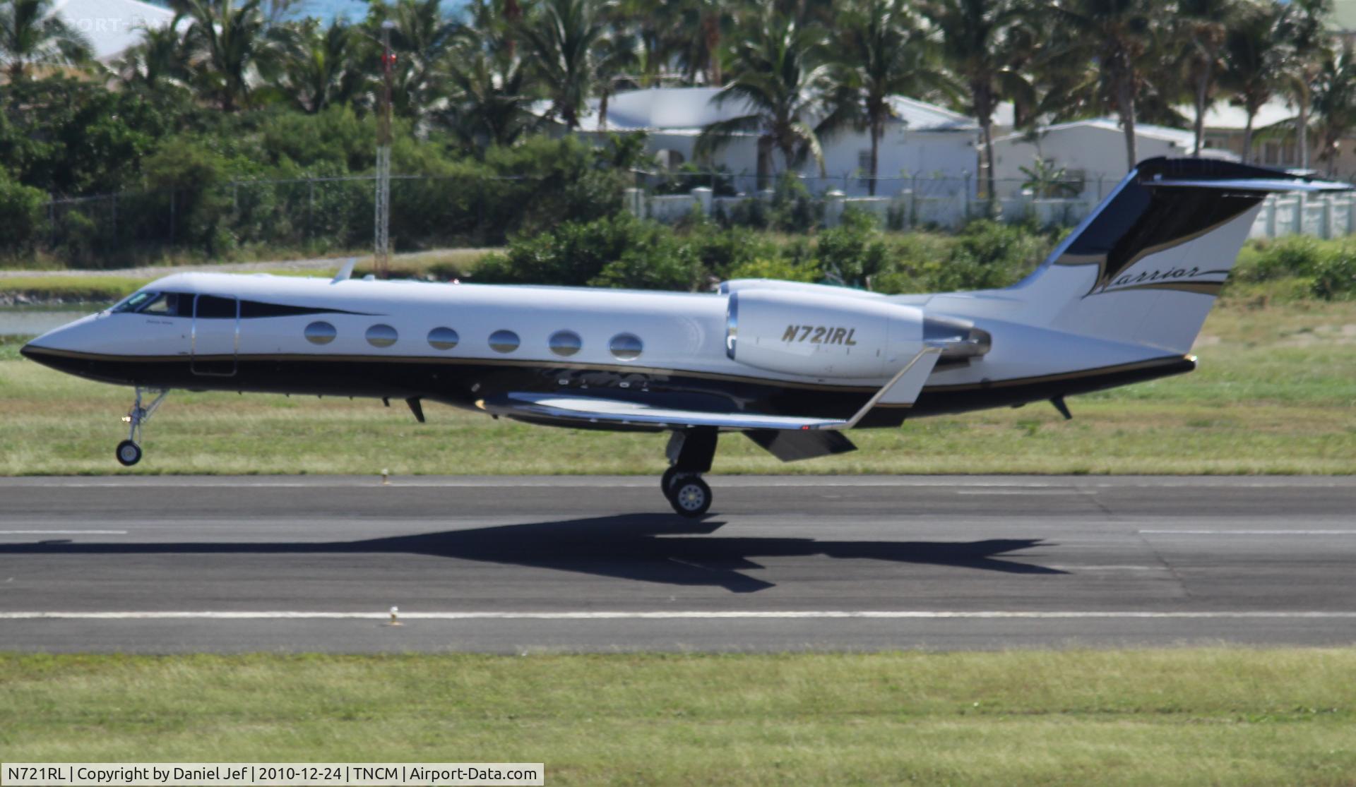 N721RL, 1999 Gulfstream Aerospace G-IV C/N 1394, N721RL landing at TNCM