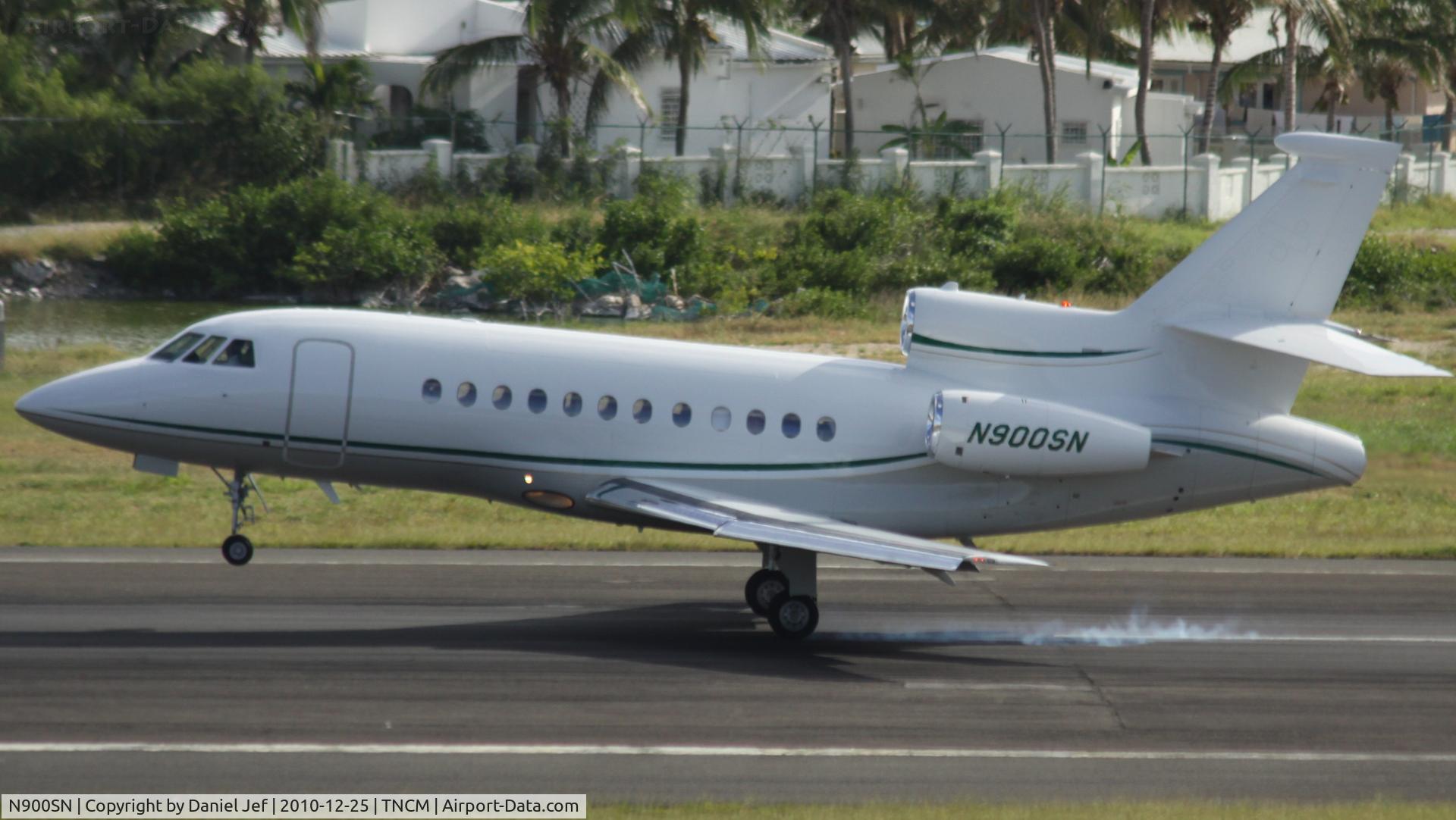 N900SN, 2002 Dassault Falcon 900EX C/N 117, N900SN landing at TNCM