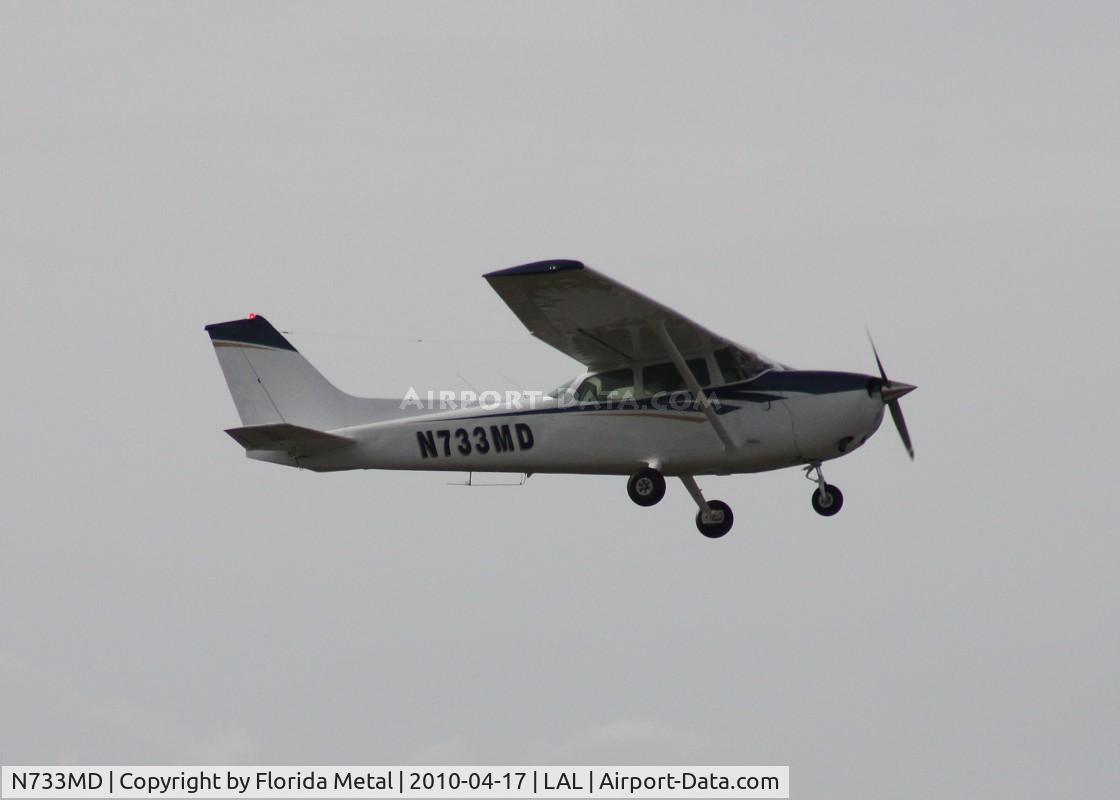 N733MD, 1976 Cessna 172N C/N 17268390, C172N