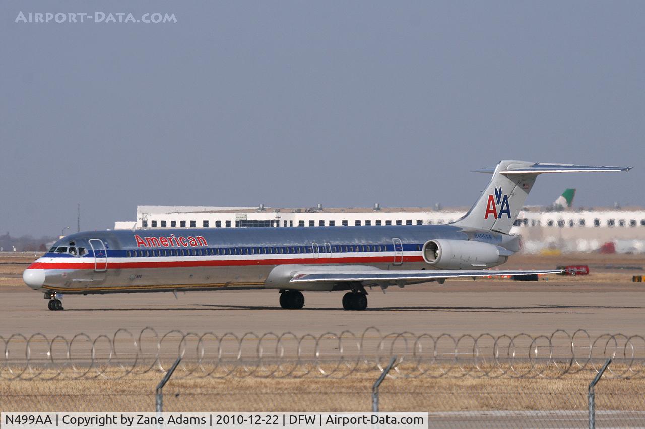 N499AA, 1989 McDonnell Douglas MD-82 (DC-9-82) C/N 49737, American Airlines at DFW airport