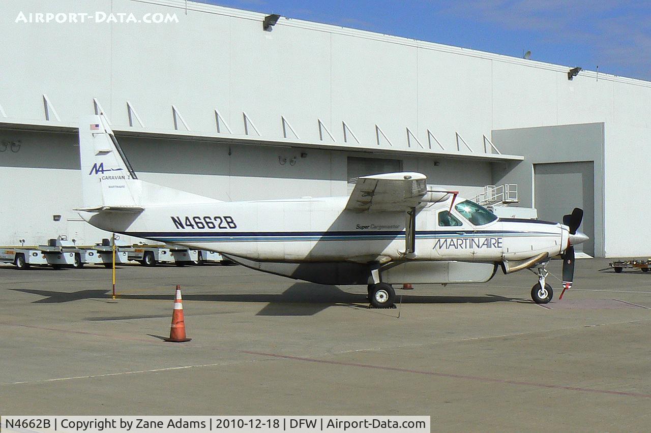 N4662B, Cessna 208B C/N 208B0161, Martin Aire Caravan at DFW west freight.