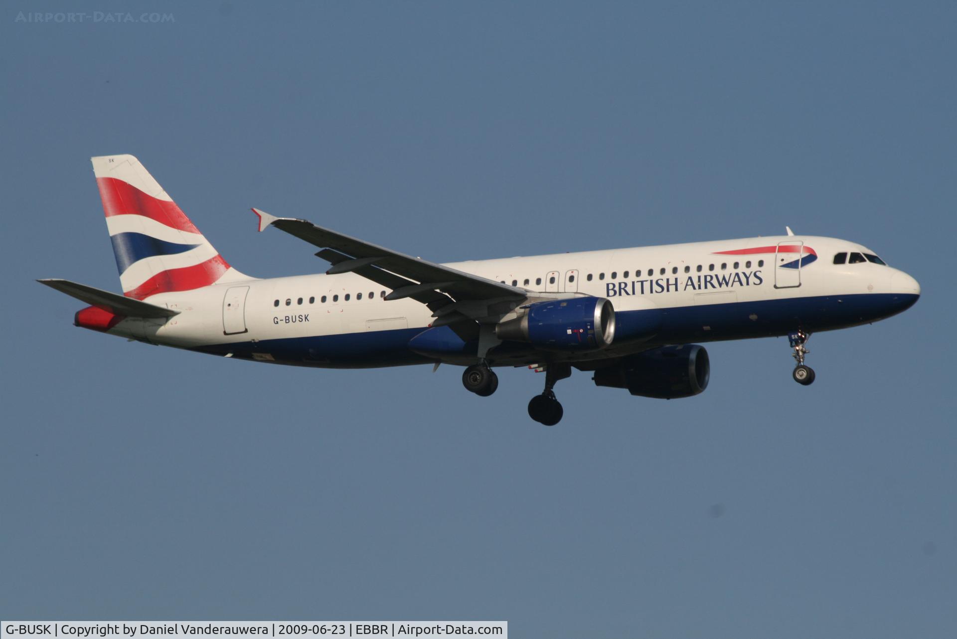 G-BUSK, 1990 Airbus A320-211 C/N 120, Arrival of flight BA388 to RWY 02