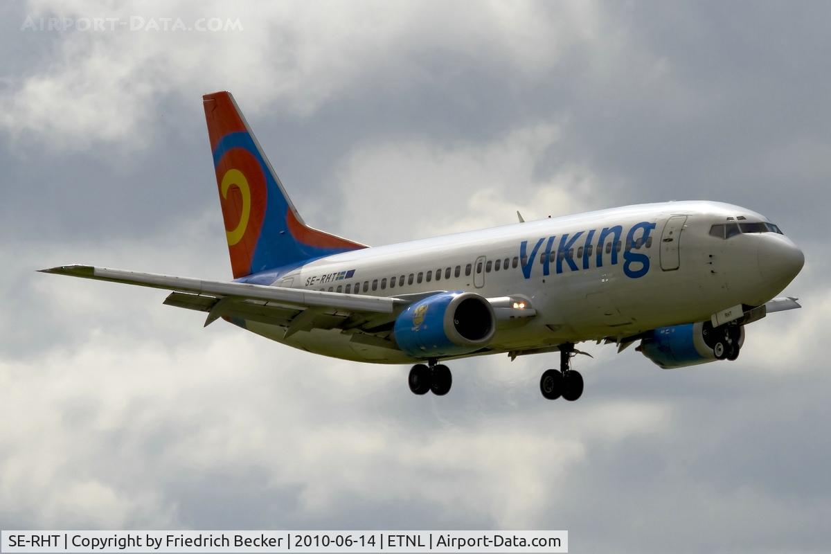 SE-RHT, 1991 Boeing 737-3Q8 C/N 24962, on final