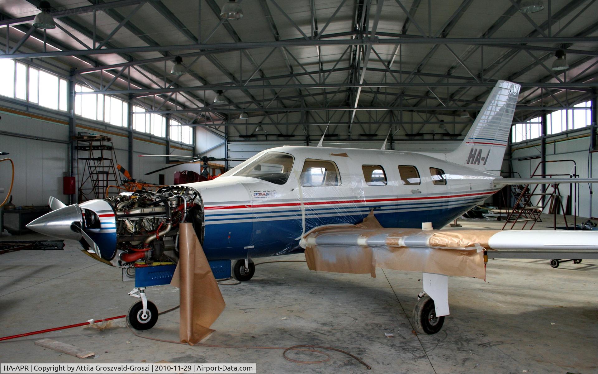 HA-APR, 1984 Piper PA-46-310P Malibu C/N 46-8408030, Kadarkut Airfield, hangar - During a renovation.