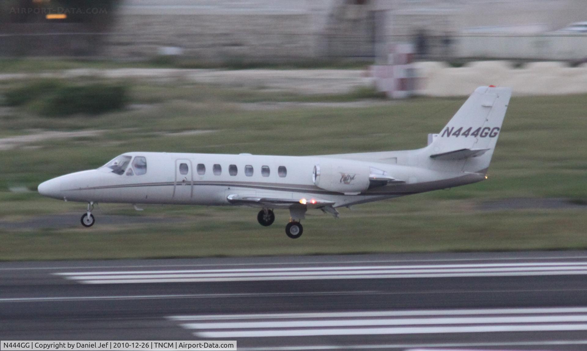 N444GG, 1994 Cessna 560 C/N 560-0262, N444GG landing at TNCM