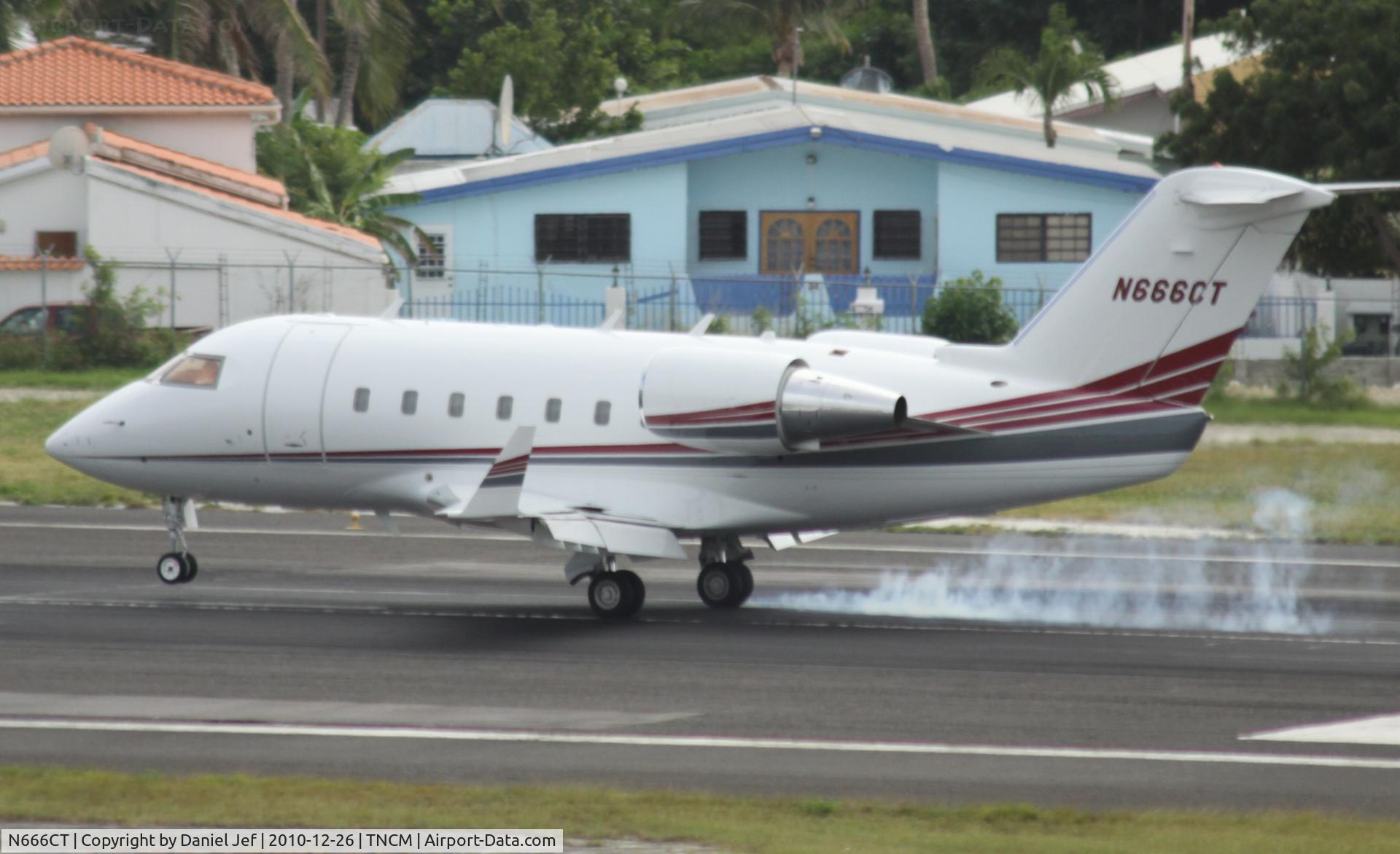 N666CT, 1987 Canadair Challenger 601-3A (CL-600-2B16) C/N 5007, N666CT landing at TNCM