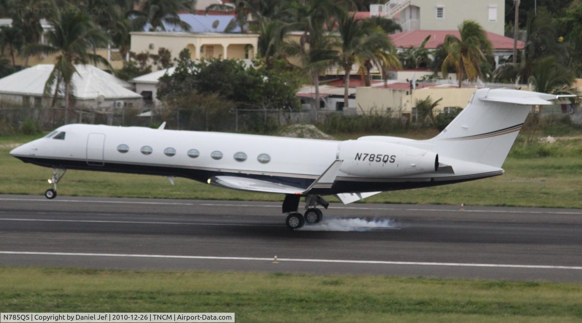 N785QS, 2007 Gulfstream Aerospace GV-SP (G550) C/N 5157, N785QS landing at TNCM