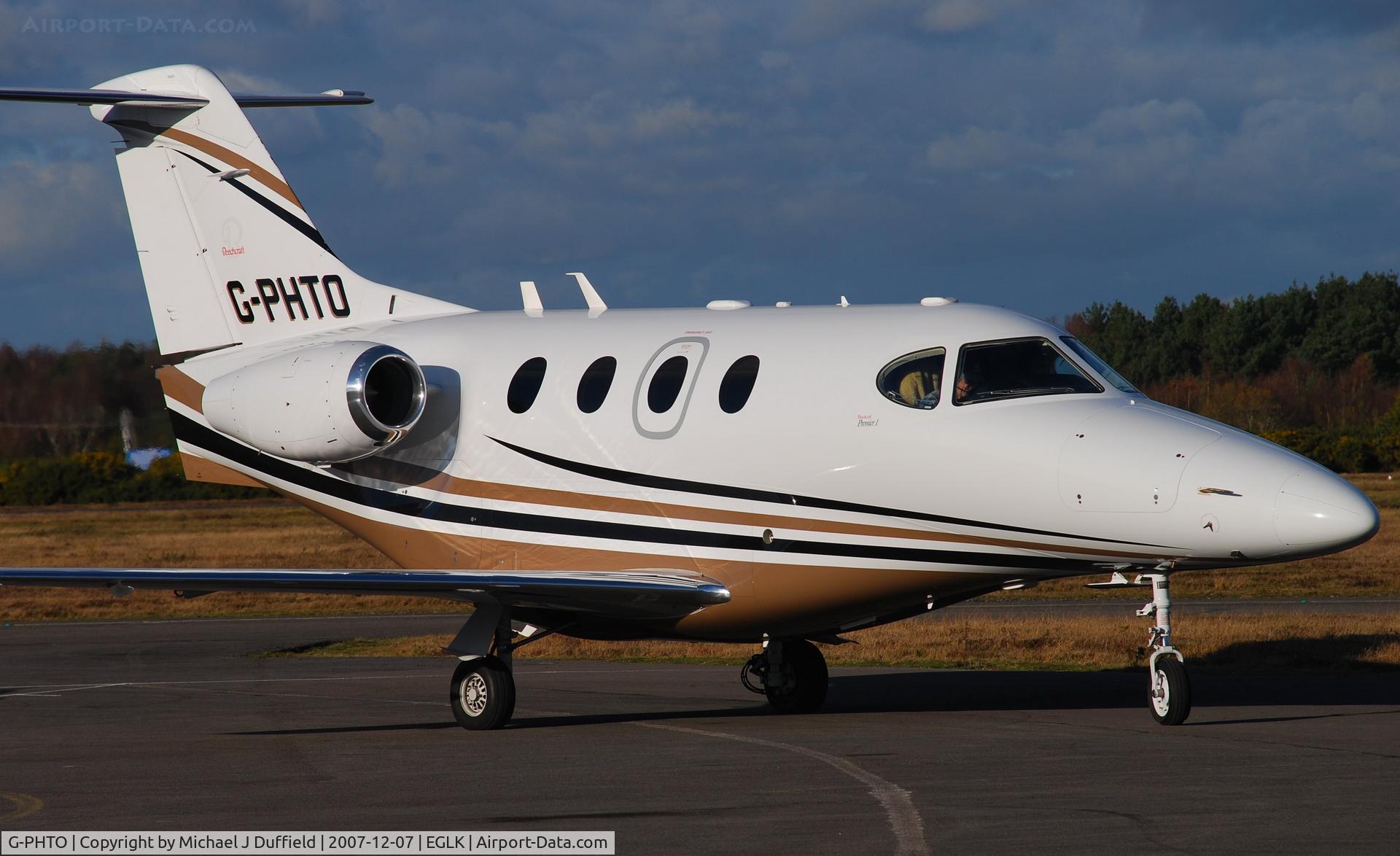 G-PHTO, 2005 Raytheon 390 Premier I C/N RB-125, Premier I at Blackbushe