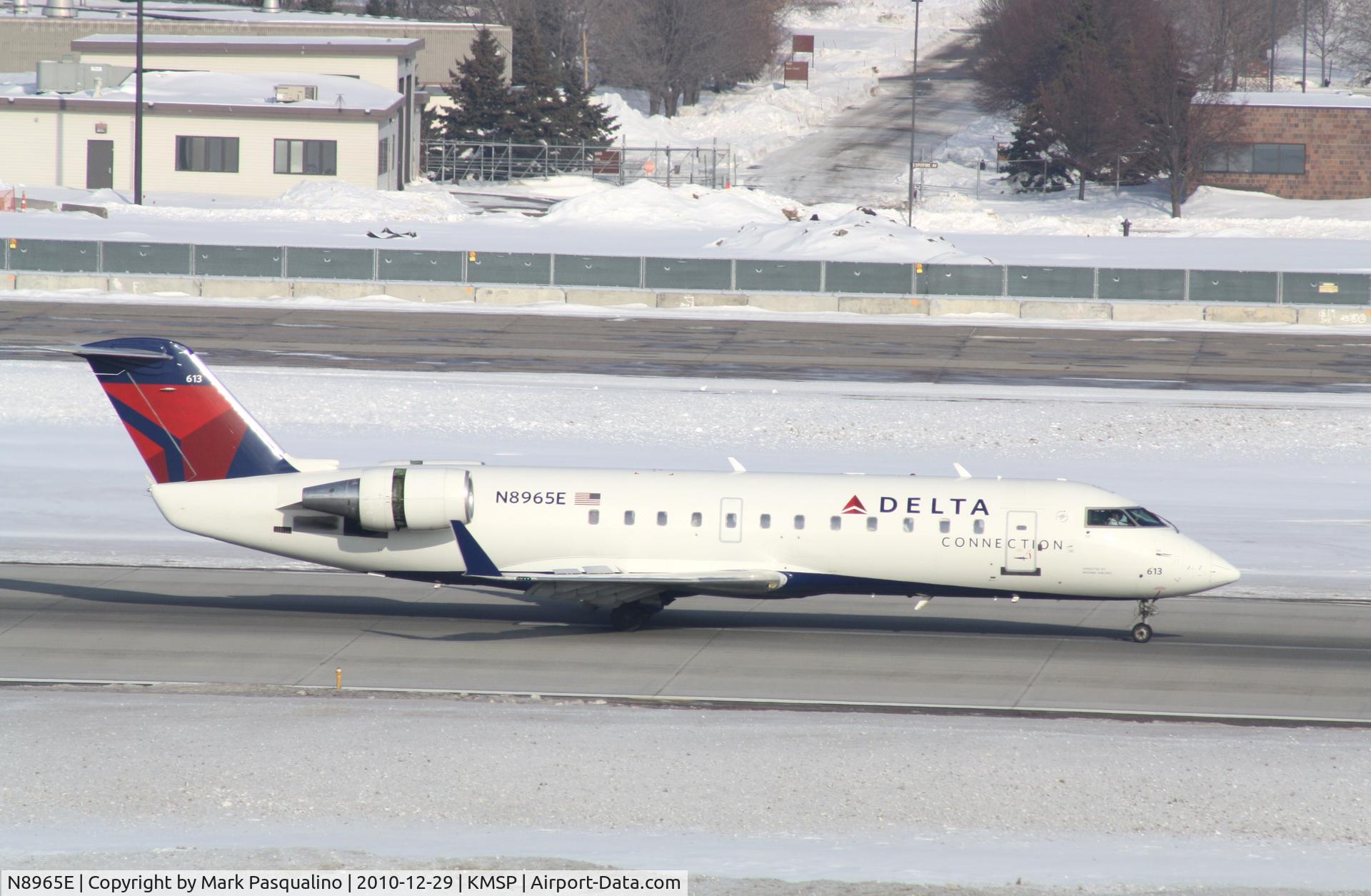 N8965E, 2004 Bombardier CRJ-200 (CL-600-2B19) C/N 7965, CL-600-2B19