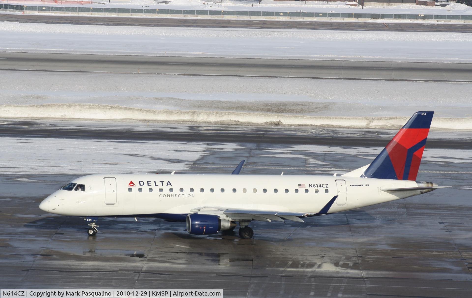 N614CZ, 2008 Embraer 175LR (ERJ-170-200LR) C/N 17000205, ERJ 170-200 LR
