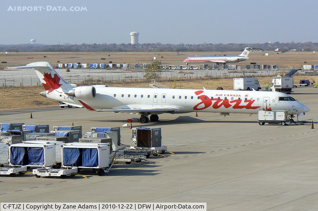 C-FTJZ, 2005 Canadair CRJ-705ER (CL-600-2D15) Regional Jet C/N 15047, Air Canada JAZZ at DFW Airport