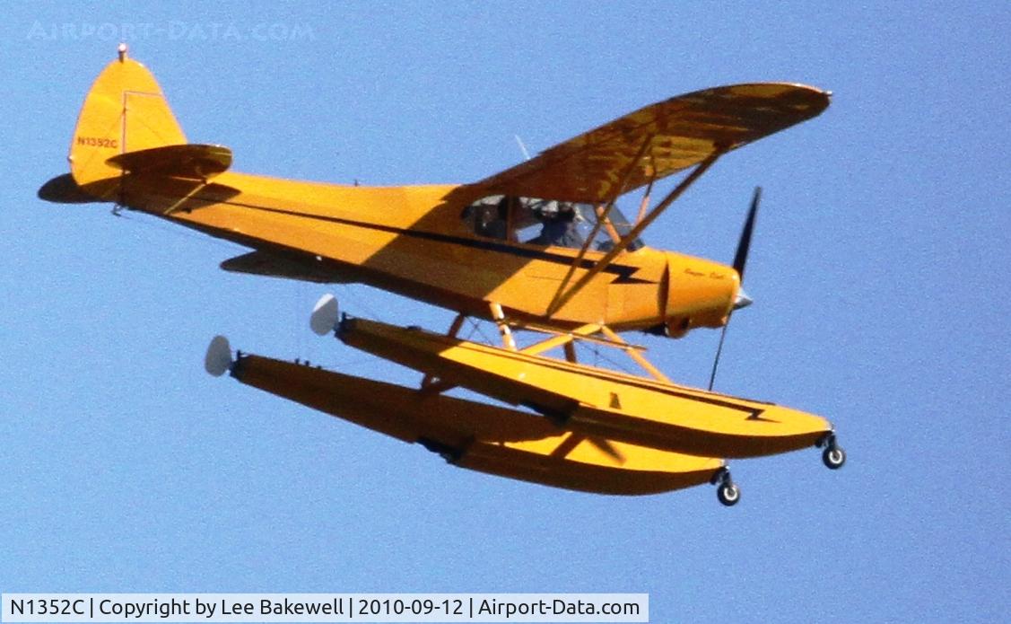 N1352C, 1953 Piper PA-18A-135 Super Cub C/N 18-2515, While operating in and out of Forest Lake, MN