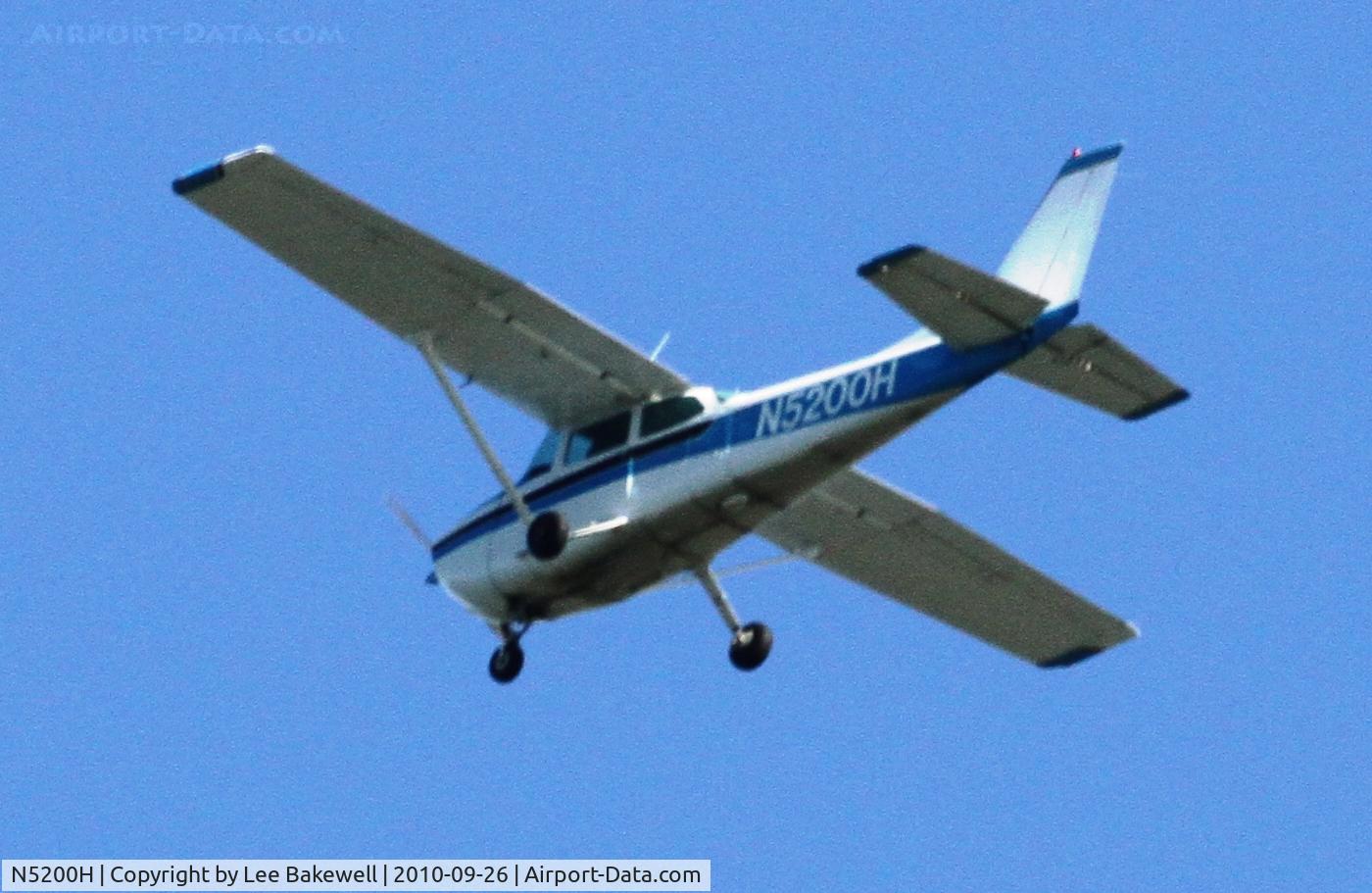 N5200H, 1975 Cessna 172M C/N 17265373, While operating on or above Forest Lake, MN