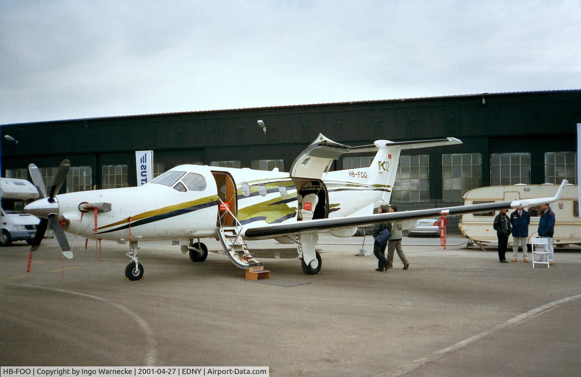 HB-FOO, 1999 Pilatus PC-12/45 C/N 290, Pilatus PC-12 at the AERO 2001, Friedrichshafen