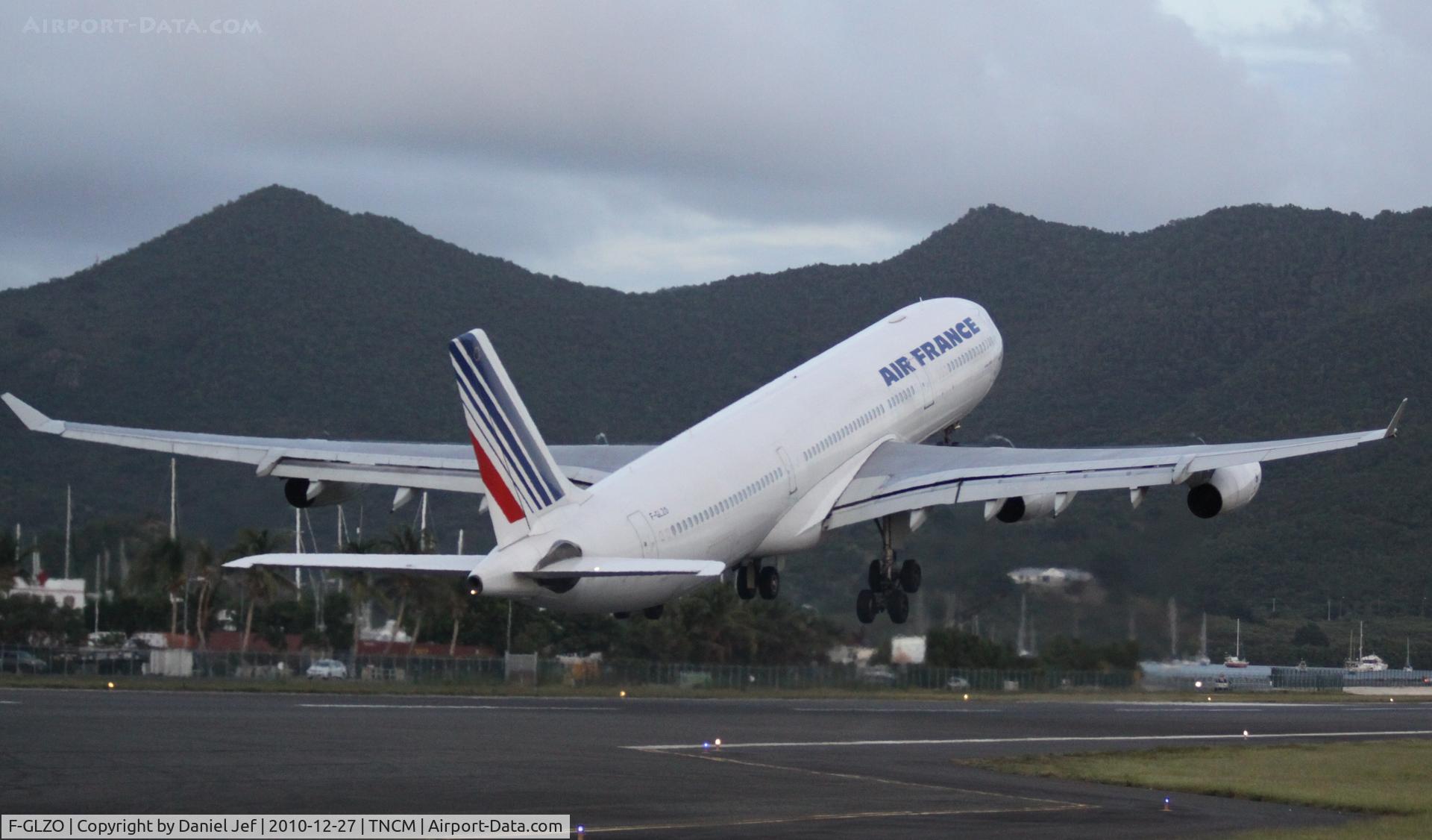 F-GLZO, 1998 Airbus A340-313X C/N 246, Air France departing TNCM