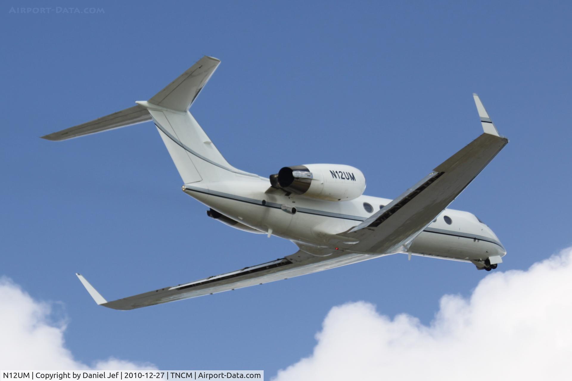 N12UM, 1989 Gulfstream Aerospace Gulfstream IV C/N 1112, N12UM departing TNCM