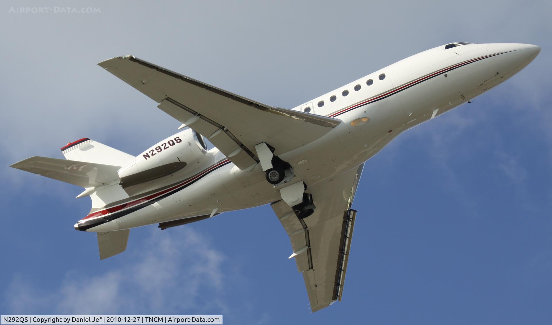 N292QS, 1999 Dassault Falcon 2000 C/N 93, N292QS departing TNCM