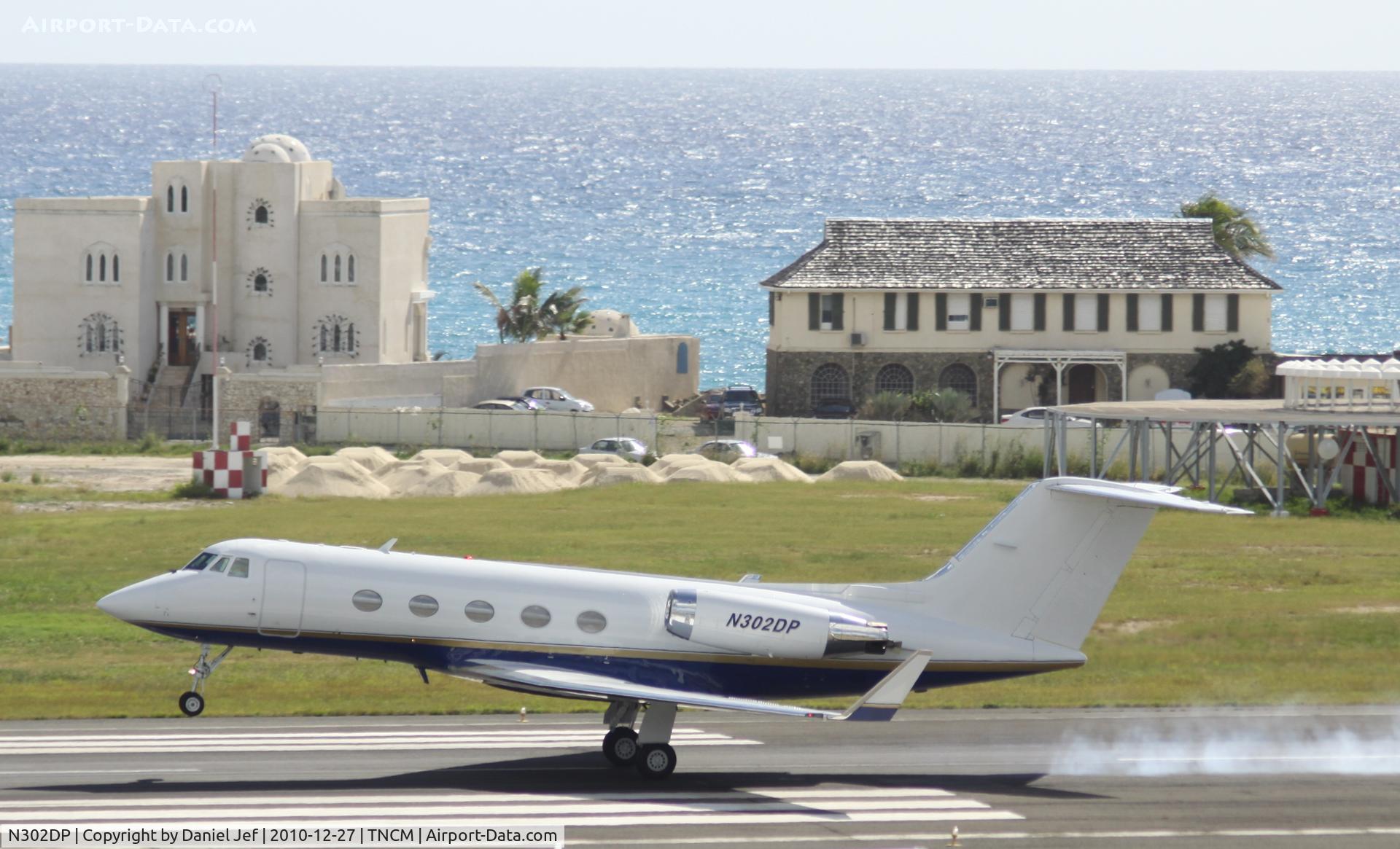 N302DP, 1979 Gulfstream Aerospace G-IIB C/N 237, N302DP landing at TNCM