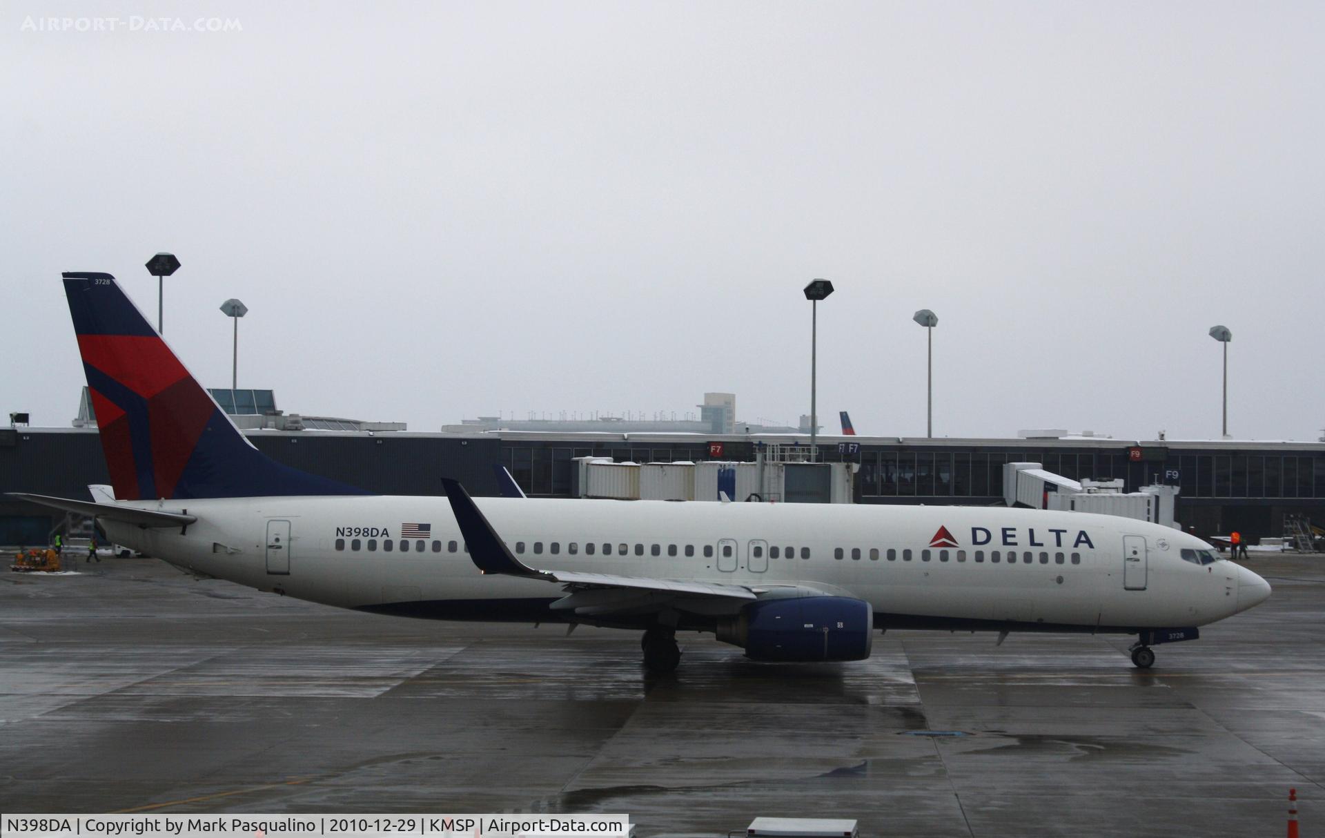 N398DA, 2000 Boeing 737-832 C/N 30774, Boeing 737-800