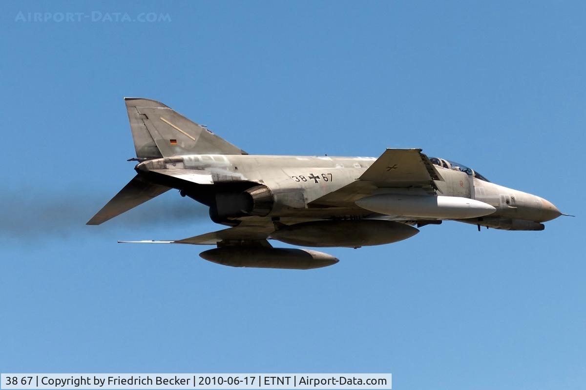 38 67, 1972 McDonnell Douglas F-4F Phantom II C/N 4785, going around