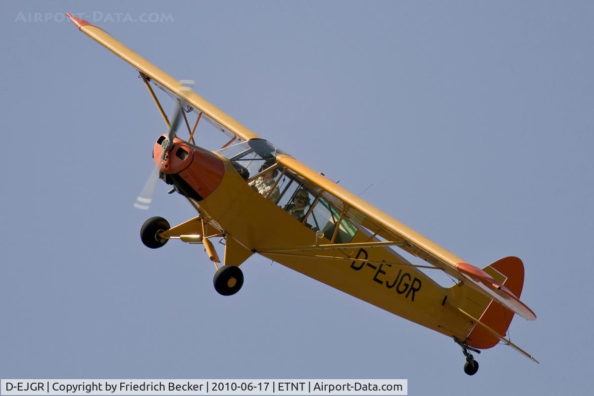 D-EJGR, 1954 Piper L-18C Super Cub (PA-18-95) C/N 18-3454, departure from Wittmund