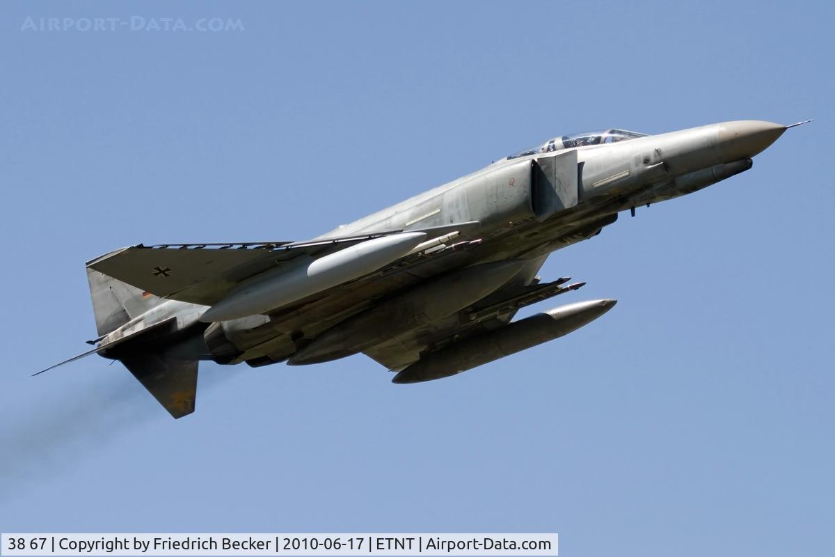 38 67, 1972 McDonnell Douglas F-4F Phantom II C/N 4785, low approach