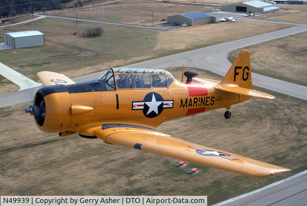 N49939, 1951 North American T-6G Texan C/N 168-466, Formation takeoff from Denton; Vaughn Olsen at the controls.