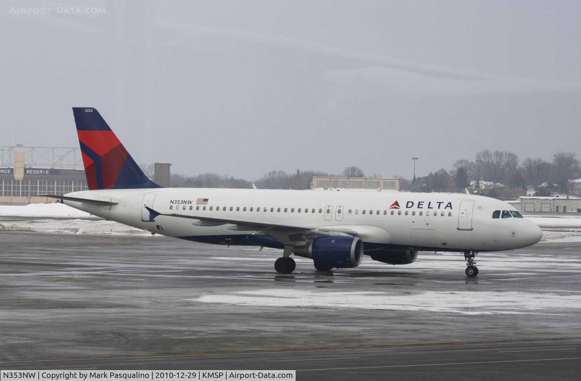 N353NW, 1998 Airbus A320-212 C/N 786, Airbus A320